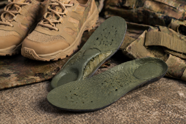 Solidna odzież i akcesoria taktyczne